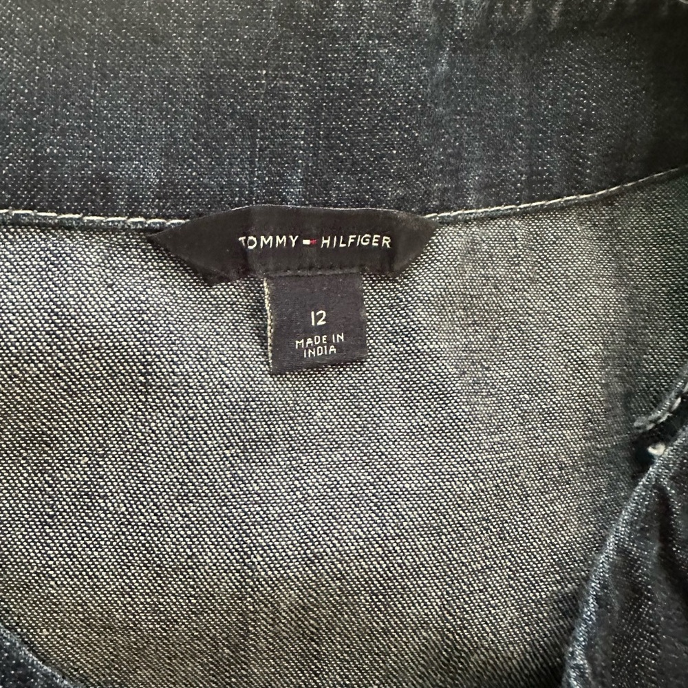 Tommy Hilfiger Adaptive Girls Denim Dress with Velcro Closure at Shoulders - Picture 3 of 6